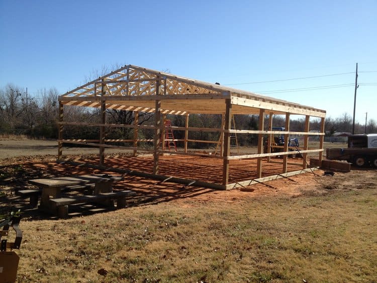 barn building